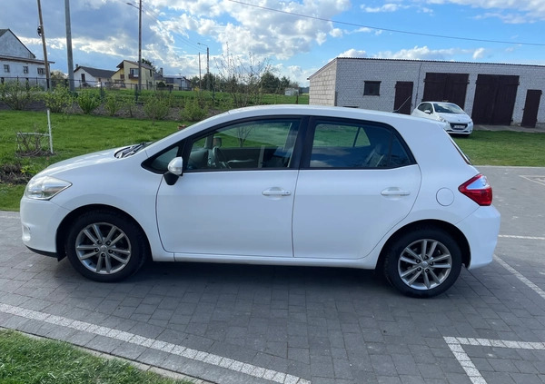 Toyota Auris cena 24500 przebieg: 252376, rok produkcji 2011 z Bogatynia małe 79